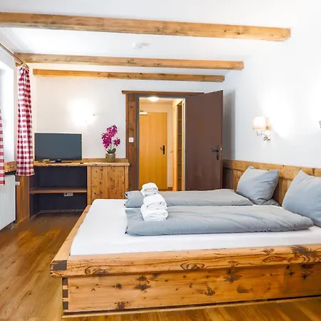 Hotel Landgasthof Zum Papyrer - Erholung Im Urlaubsgebiet Lenggries