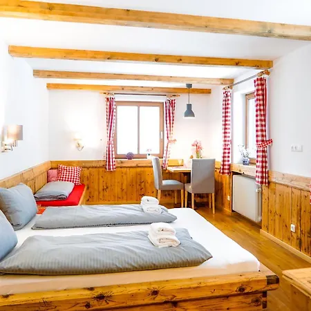 Landgasthof Zum Papyrer - Erholung Im Urlaubsgebiet Lenggries