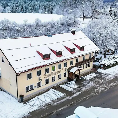 Landgasthof Zum Papyrer - Erholung Im Urlaubsgebiet * 렌그레스